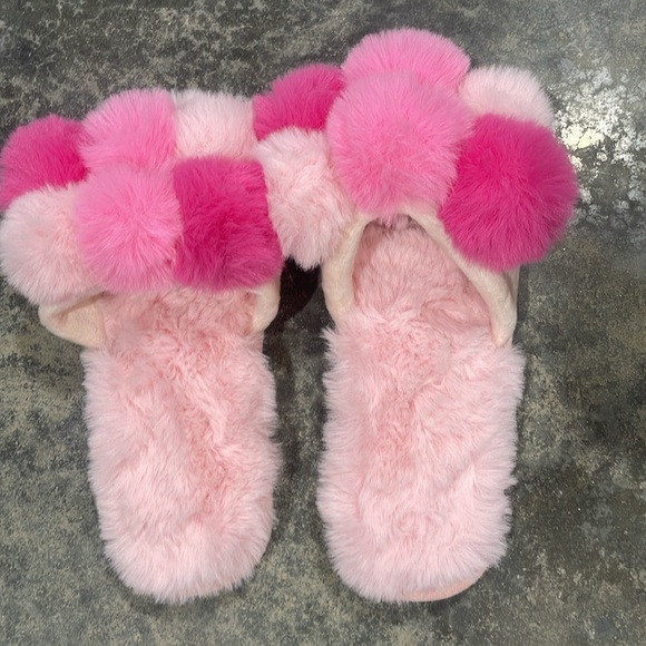 SHIRALEAH- SZ Small 6-8 CARINA Slippers Hot Pink and Light Pinks - Picture 5 of 7